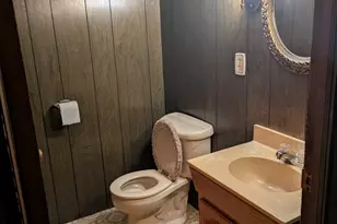 47 Highlawn St, Waterbury, CT 06705 - Photo 13