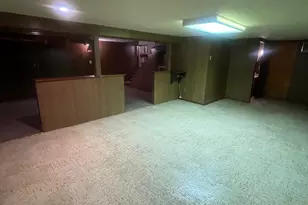 47 Highlawn St, Waterbury, CT 06705 - Photo 17