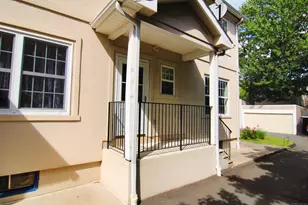 235 High St, New Britain, CT 06051 - Photo 3