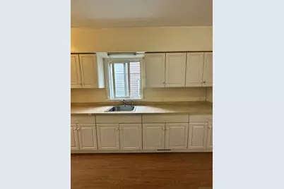 22 Bristol Street, West Haven, CT 06516 - Photo 9