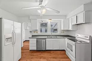 9 Virginia Ave, Enfield, CT 06082 - Photo 11