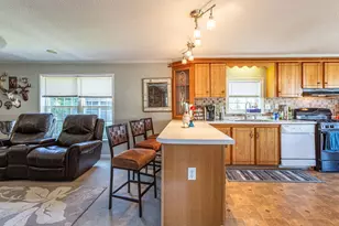 15 Sioux Rd, East Hartford, CT 06118 - Photo 5