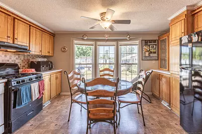 15 Sioux Road, East Hartford, CT 06118 - Photo 3