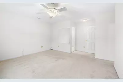 2445 Park Avenue #APT 23, Bridgeport, CT 06604 - Photo 15