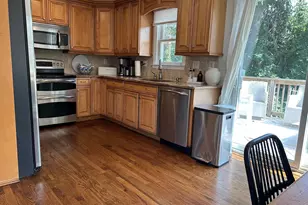 25 Arnold Ln, Norwalk, CT 06853 - Photo 7