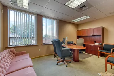 135 Burnside Avenue, East Hartford, CT 06108 - Photo 13