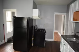 117 Caroline St, Bridgeport, CT 06608 - Photo 3