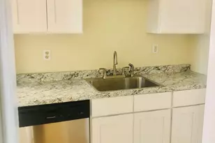 13 Tomlinson St, Ansonia, CT 06401 - Photo 15