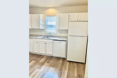 13 Tomlinson Street, Ansonia, CT 06401 - Photo 7