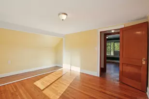 108 Woodland Ave, Bloomfield, CT 06002 - Photo 25