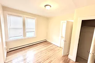 1019 W Main St, Waterbury, CT 06708 - Photo 11