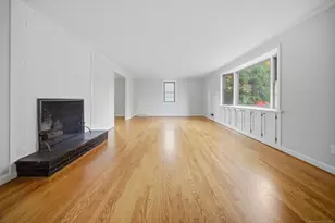 39 Pheasant Hill Dr, West Hartford, CT 06107 - Photo 15