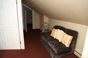 11 Pershing St, Hartford, CT 06112 - Photo 31