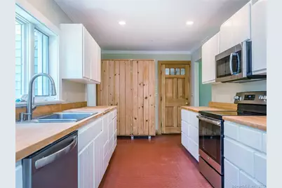 33 Washington Avenue, Woodbury, CT 06798 - Photo 9