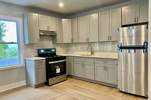218 Charles St, Waterbury, CT 06708 - Photo 3
