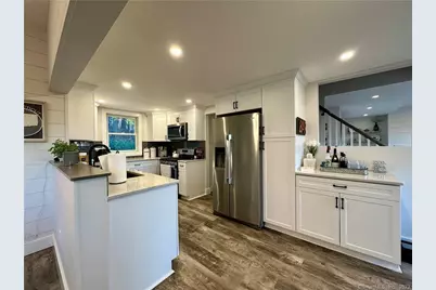 41 Candlewood Drive, New Fairfield, CT 06812 - Photo 5