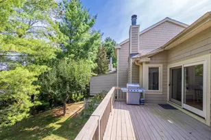 12 Blvd Dr, Danbury, CT 06810 - Photo 33