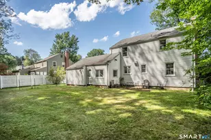 25 Greensview Dr, West Hartford, CT 06107 - Photo 19