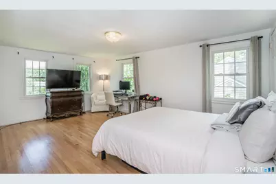 25 Greensview Drive, West Hartford, CT 06107 - Photo 15