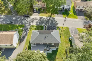 138 Williamson Dr, Waterbury, CT 06710 - Photo 3