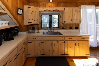 48 Swan Avenue #A, Old Lyme, CT 06371 - Photo 9