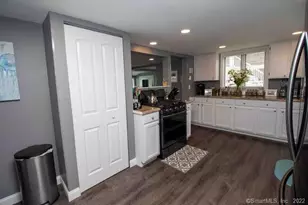 21 Grove Way, Clinton, CT 06413 - Photo 23