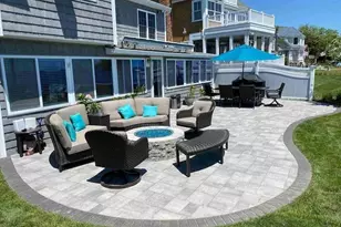 21 Grove Way, Clinton, CT 06413 - Photo 1