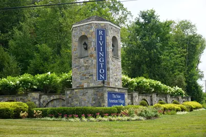 127 Brentwood Circle #127, Danbury, CT 06810 - Photo 23