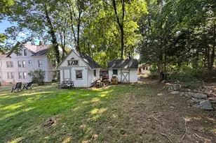 16 Park Pl, Meriden, CT 06451 - Photo 27