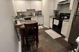 51 Pearl St, Guilford, CT 06437 - Photo 3