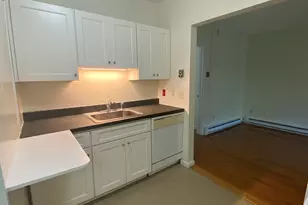 51 Pearl St, Guilford, CT 06437 - Photo 11