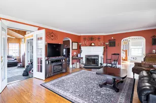 126 Colonial Ave, Middlebury, CT 06762 - Photo 11