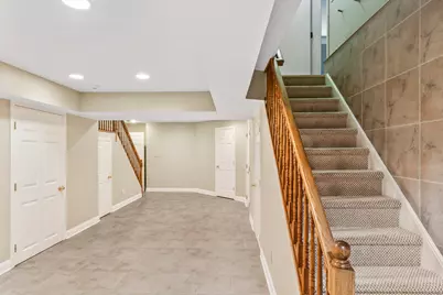 4 Dover Circle, Newtown, CT 06470 - Photo 3