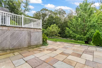 4 Dover Circle, Newtown, CT 06470 - Photo 15