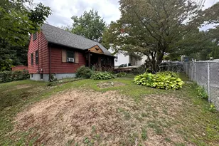 500 Woodlawn Ave Ext, Bridgeport, CT 06606 - Photo 3