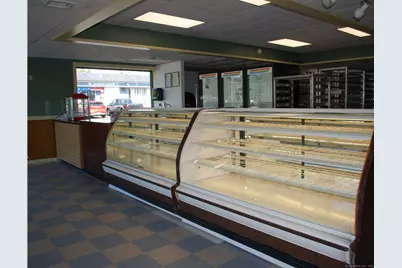 [Address not provided], West Haven, CT 06516 - Photo 7