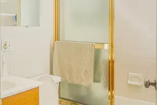 566 Wilmot Ave, Bridgeport, CT 06607 - Photo 17