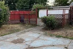 180 Holly St, Bridgeport, CT 06607 - Photo 25