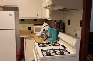 180 Holly St, Bridgeport, CT 06607 - Photo 9