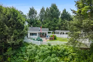 7 Ford Rd, Newtown, CT 06482 - Photo 3