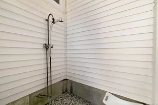 11 Sunset Ave, East Lyme, CT 06357 - Photo 37