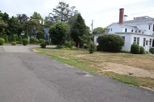 130 W River St, Milford, CT 06460 - Photo 35