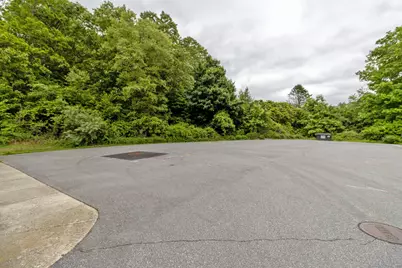 627 Route 82, Montville, CT 06370 - Photo 21