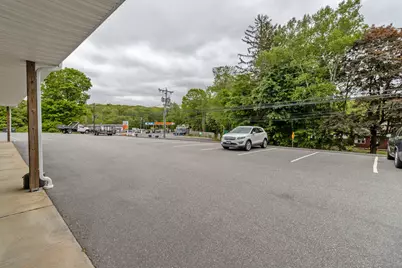 627 Route 82, Montville, CT 06370 - Photo 19