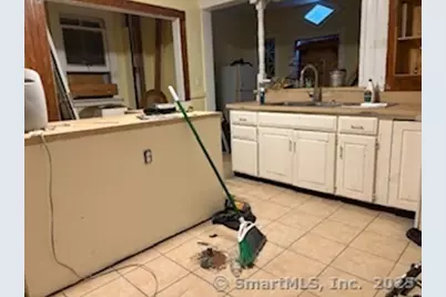 251 Collins Street, Hartford, CT 06105 - Photo 9