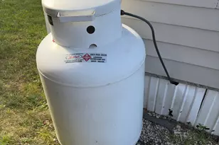 158 A Bayberry Ln, Danbury, CT 06811 - Photo 5