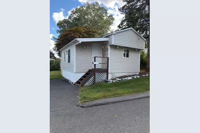 158 A Bayberry Lane, Danbury, CT 06811 - Photo 1