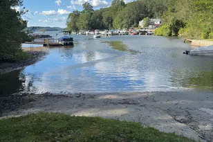 158 A Bayberry Ln, Danbury, CT 06811 - Photo 11