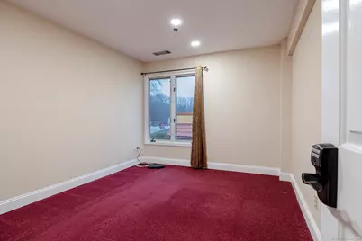 898 Ethan Allen Hwy Highway, Ridgefield, CT 06877 - Photo 15