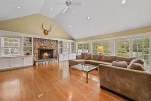 330 Ridgefield Rd, Wilton, CT 06897 - Photo 19